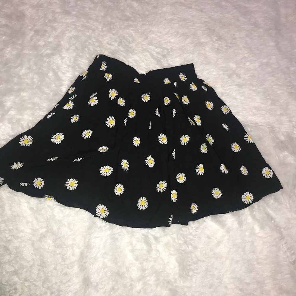 Brandy Melville sunflower floral skirt